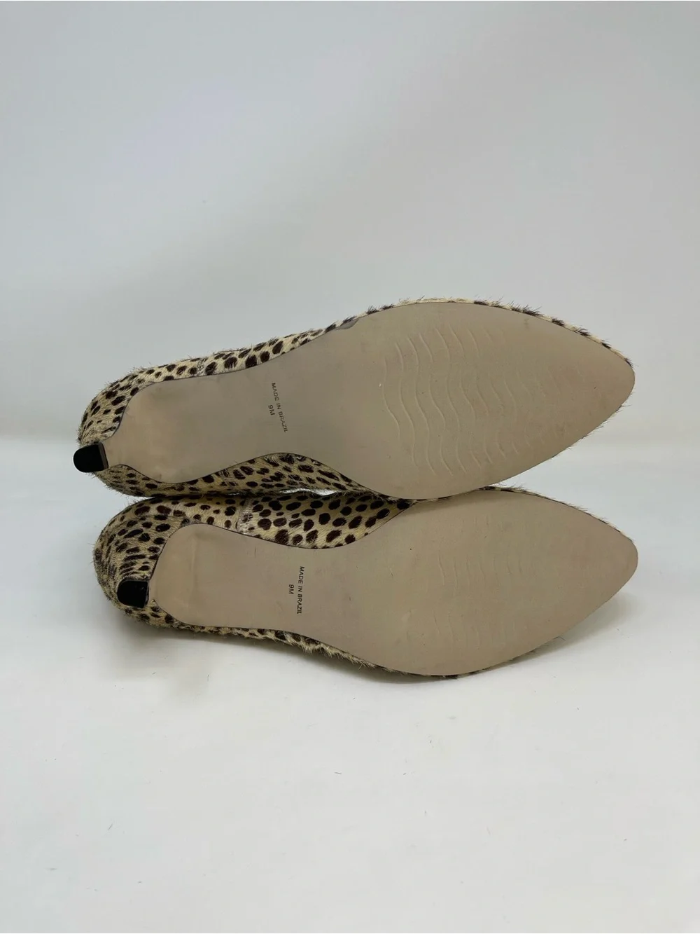 NWOB Matisse Brynn genuine calf hair Chelsea Kitten Heel Ankle Booties size 9